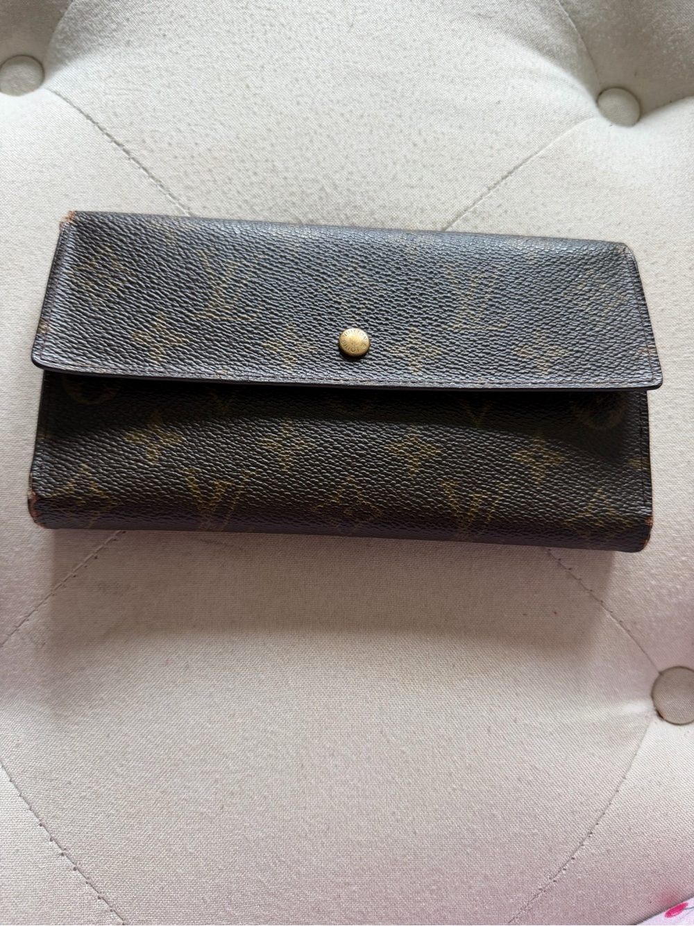 Authentic Louis Vuitton Monogram International Wallet